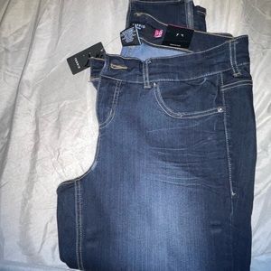 Torrid Jeans Dark Denim with zipper at the ankles